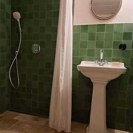 Апартаменты Dinkelsbuehler Altstadthaeuschen *