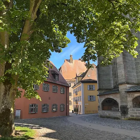 Romantisches Dinkelsbuehler Altstadthaeuschen Inklusive Badewanne